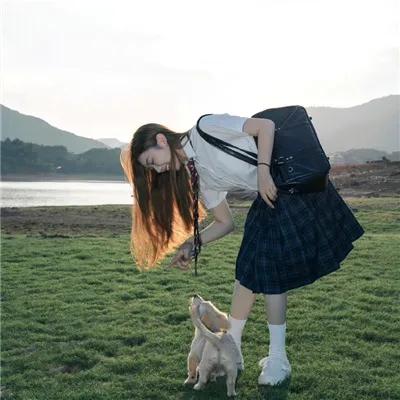 我妈偷听我的心声，带着三娃改嫁